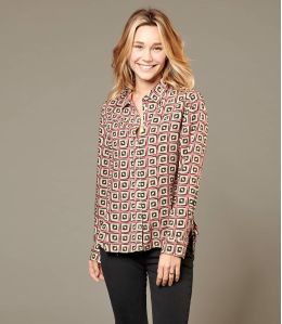 FRAN KARO ROSE Women's Viscose Shirt - Winter Essentials - Storiatipic FRAN KARO ROSE Women's Viscose Shirt - Winter Essentials - Storiatipic