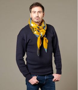 HUGO Écharpe en Laine pour Homme 80 x 200 cm - Essentiels d'hiver - Storiatipic HUGO Écharpe en Laine pour Homme 80 x 200 cm - Essentiels d'hiver - Storiatipic