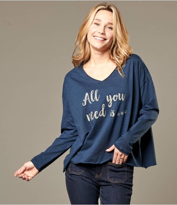 VIKI UNI NAVY Damen Baumwoll-T-Shirt - Winter-Essentials - Storiatipic