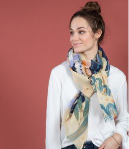 FRANKA Écharpe en Laine couleur Beige pour Femme Storiatipic - 1 FRANKA Écharpe en Laine couleur Beige pour Femme Storiatipic - 1