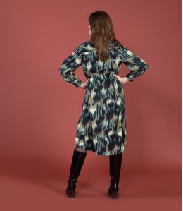 ELENA ISA ANTHRAZITFARBENES KLEID AUS VISKOSE - - Storiatipic ELENA ISA ANTHRAZITFARBENES KLEID AUS VISKOSE - - Storiatipic