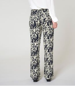 SASHA PASTEL ZWARTE VISCOSE BROEK - - Storiatipic SASHA PASTEL ZWARTE VISCOSE BROEK - - Storiatipic