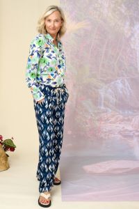 FRAN POESIE Blouses & Chemises en Modal - - Storiatipic FRAN POESIE Blouses & Chemises en Modal - - Storiatipic